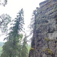 Фото отзыва 3: экскурсия "4&nbsp;в 1: Гора Полюд, скала Ветлан, пещера с&nbsp;окаменелостями, «ряжи» на&nbsp;реке Вишера"
