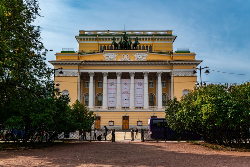 Фото отзыва 2: экскурсия "Групповая автобусная экскурсия «Театральный Петербург» + закулисье Михайловского театра"