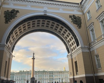 Фото отзыва 3: авторский тур "Петербург в любимое время Александра Дюма: символы города, Петергоф, Кронштадт"