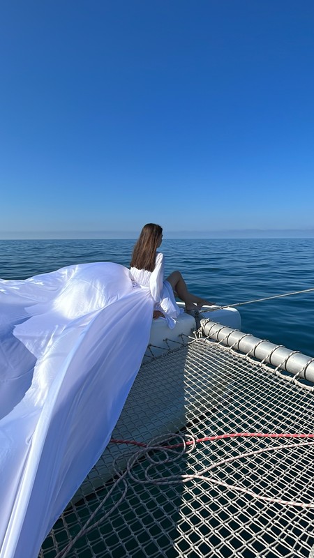 Фото - Экскурсия: "Дельфины, яхта и фотосессия — морская прогулка в Сочи (в мини-группе)"