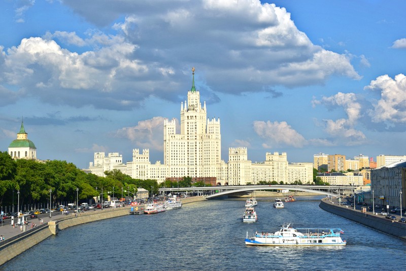 Фото - Экскурсия: "«Золотой маршрут» по центру Москвы (от парка «Зарядье»)"